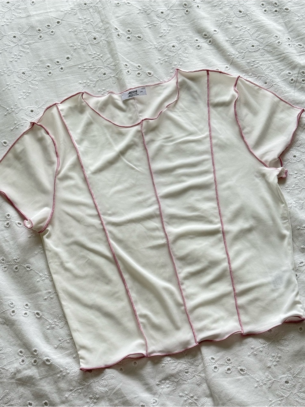 White Ribbed Short Sleeve Cropped Tee with Pink Contrast Stitching